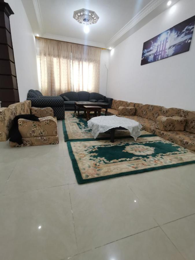 Apartment شقه مفروشة الجبيهه