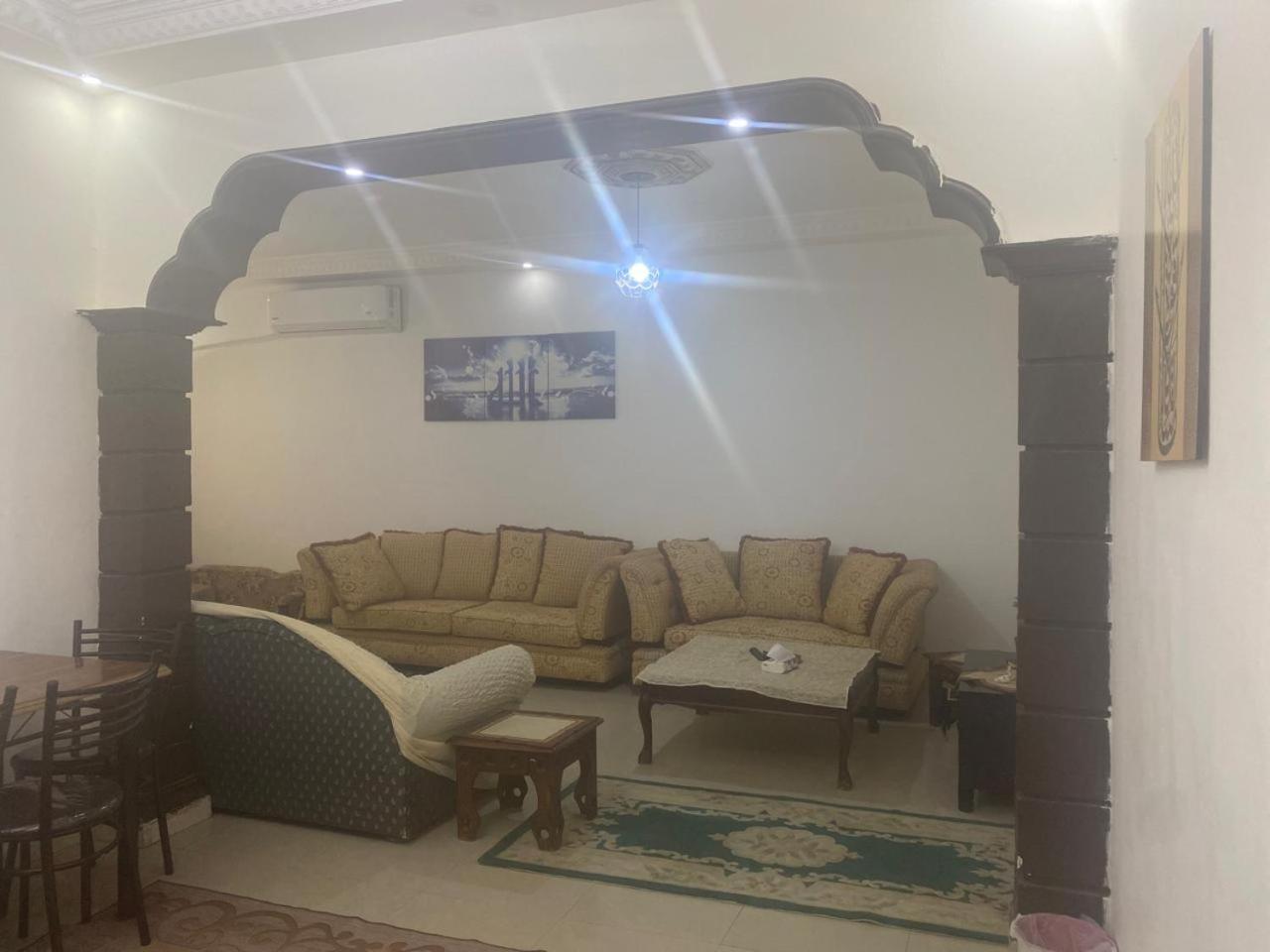 Apartment شقه مفروشة الجبيهه *